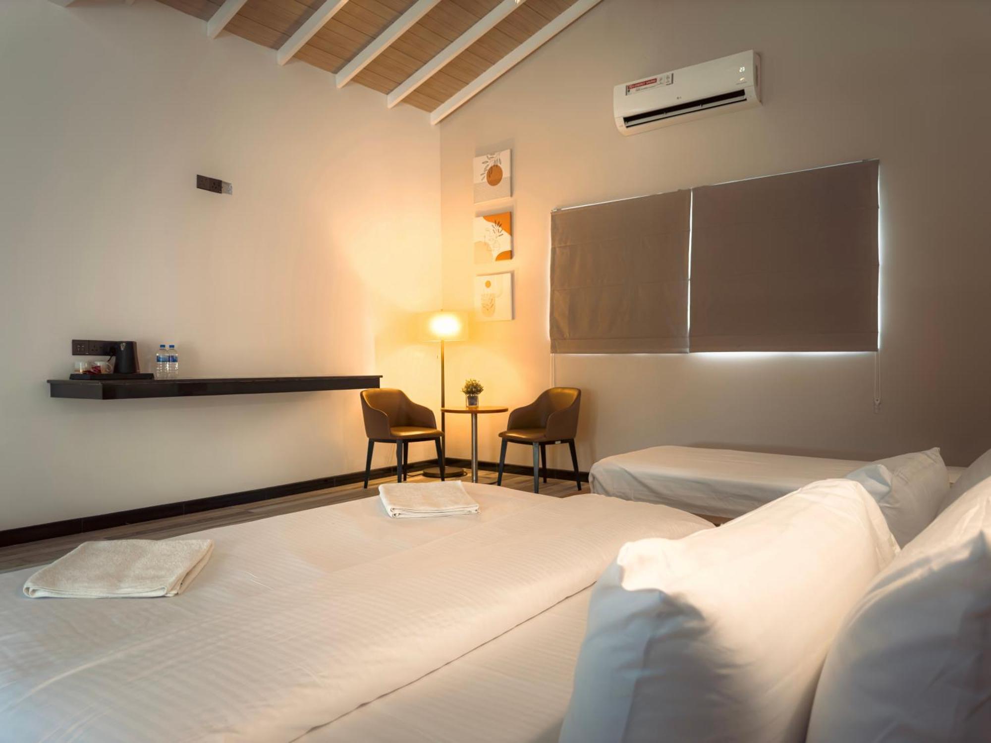Airport Green Olive Villa Катунаяка Екстер'єр фото